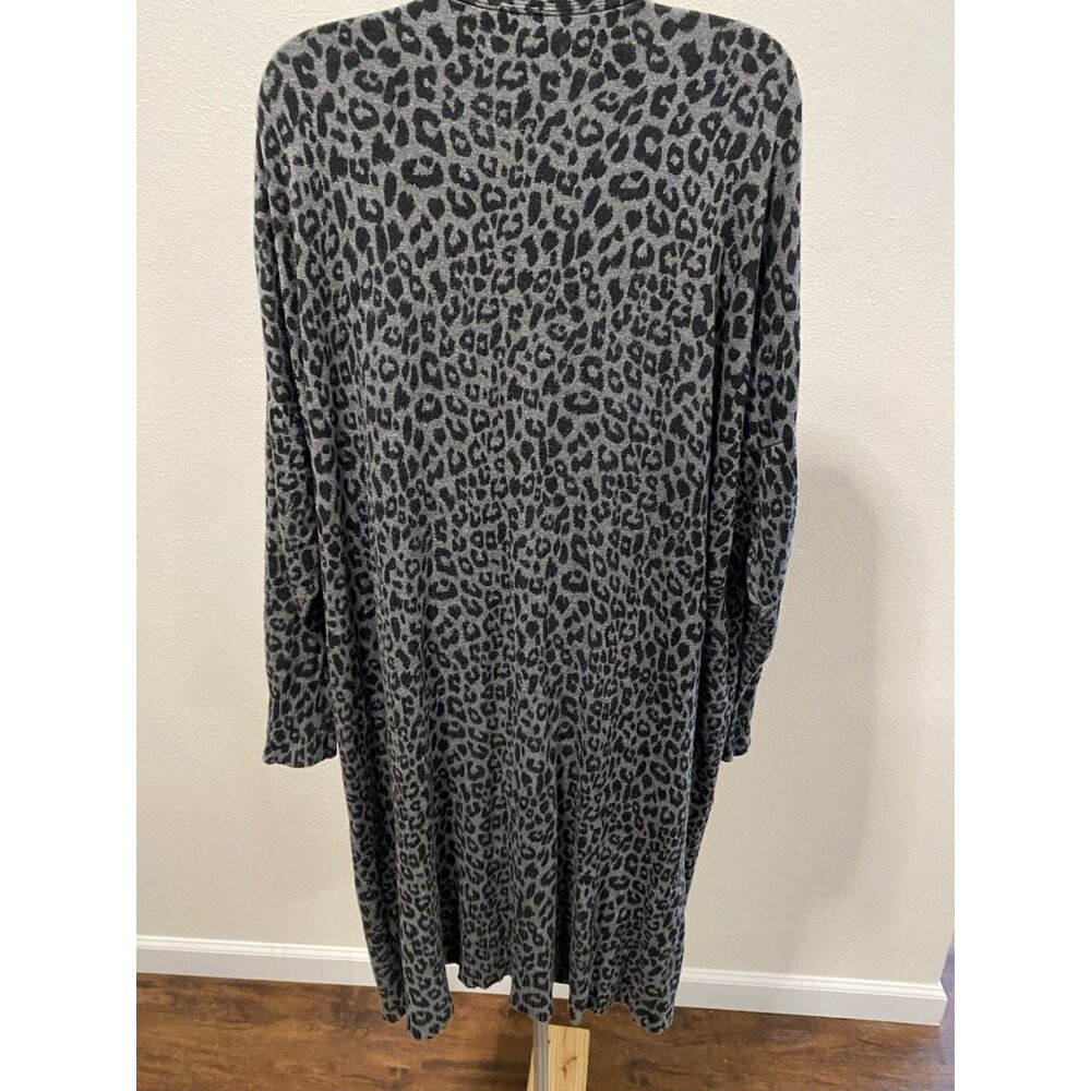 Terra & Sky Womens 2 XL Sweater Long 3/4 Sleeve Leopard Print Open - Picture 8 of 11